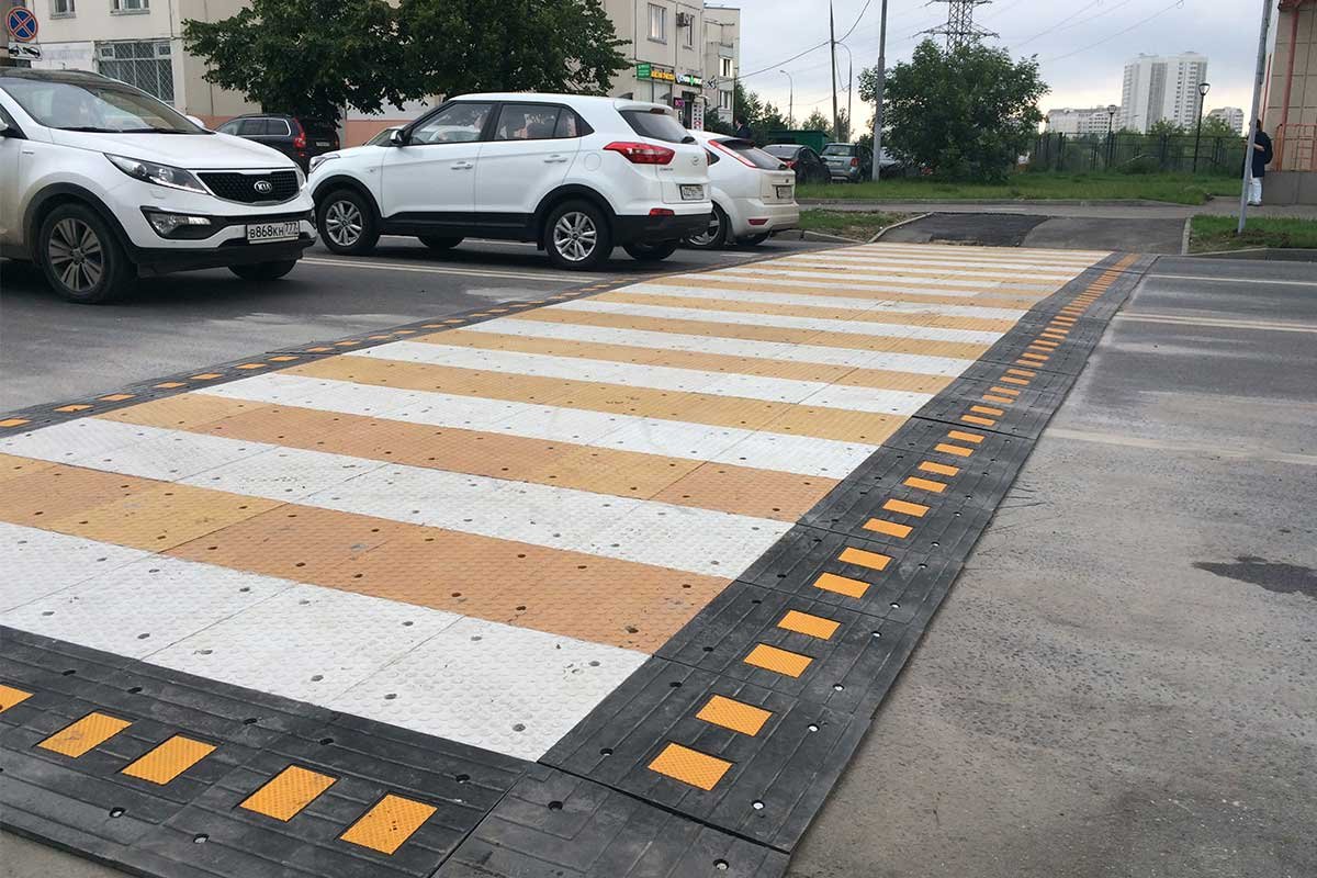 Toshkentda 42 ta baland piyodalar oʻtish joyi va 5600 metr metall toʻsiqlar oʻrnatiladi